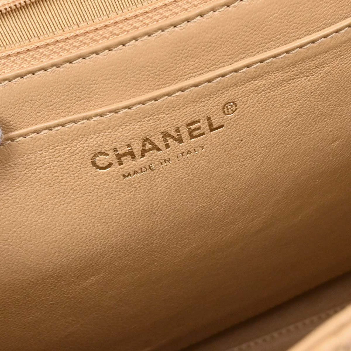 Chanel Beige Caviar Kelly Handbag - Image 9