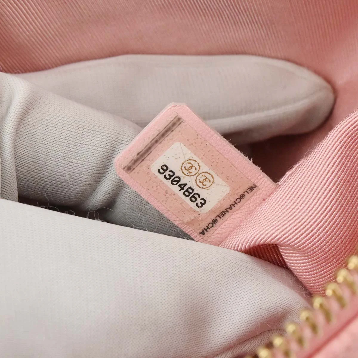 Chanel 2004-2005 Pink Caviar Shoulder Bag - Image 10