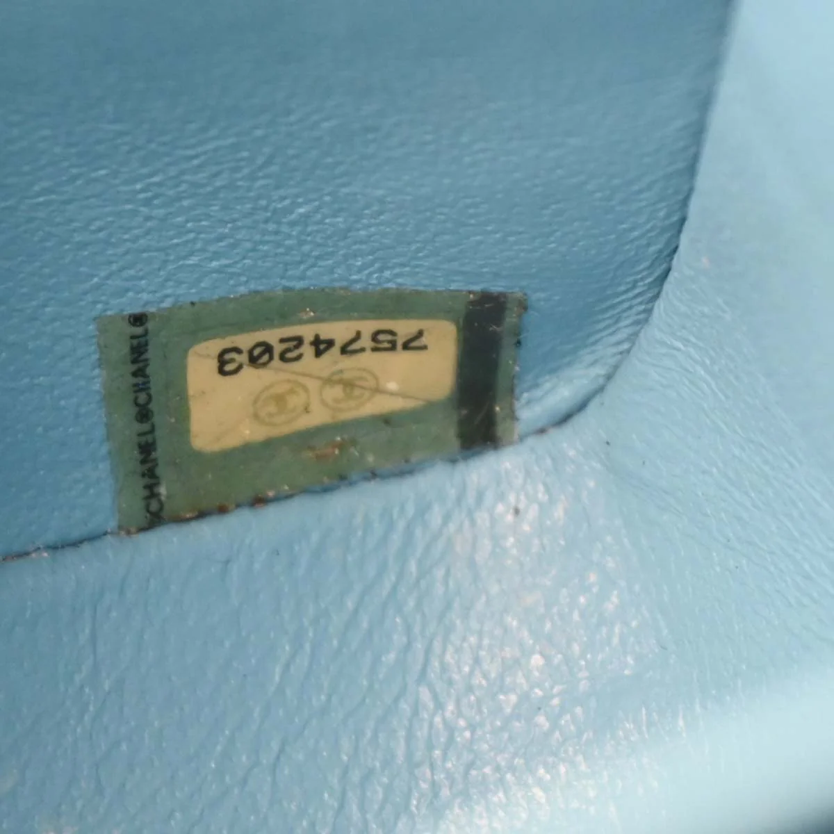 Chanel 2001-2003 Light Blue Calfskin Wild Stitch Choco Bar Shoulder Bag - Image 10