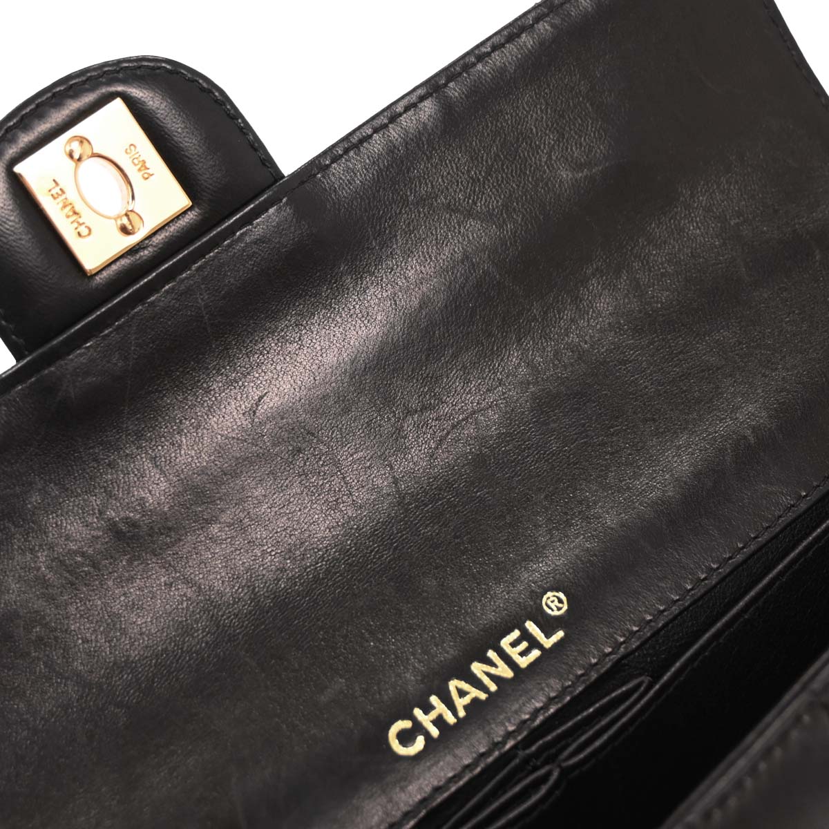 Chanel Black Lambskin East West Choco Bar Shoulder Bag - Image 6