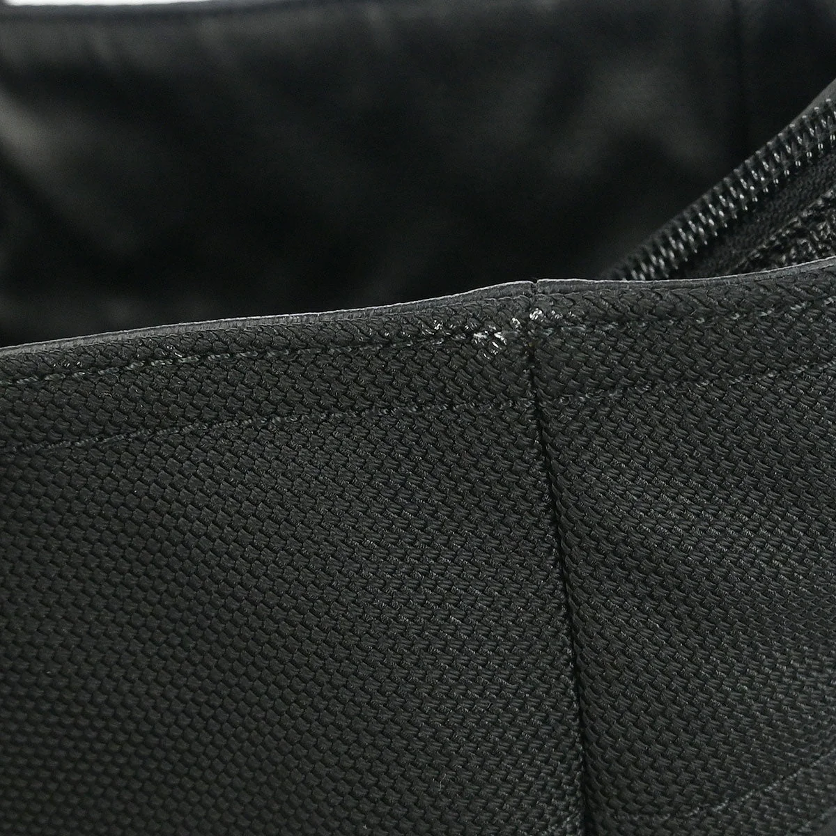 Chanel 2006-2008 Black Leather Paris-Biarritz GM Tote Handbag - Image 6