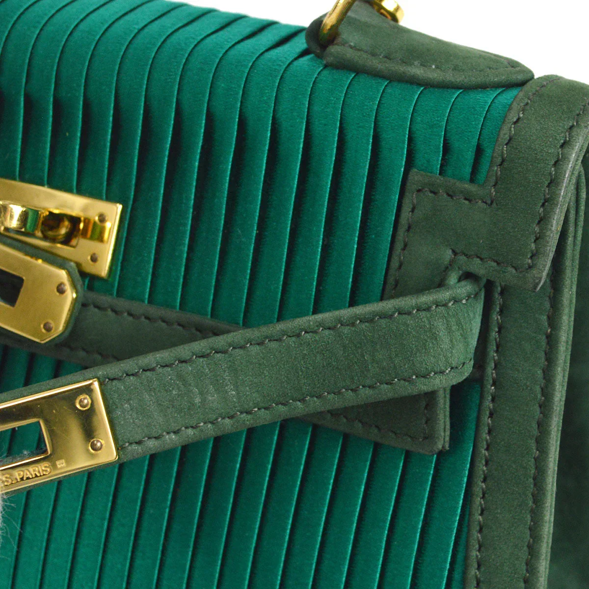 HERMES * 1990 Mini Kelly 20 SELLIER Green Pleated Satin - Image 7
