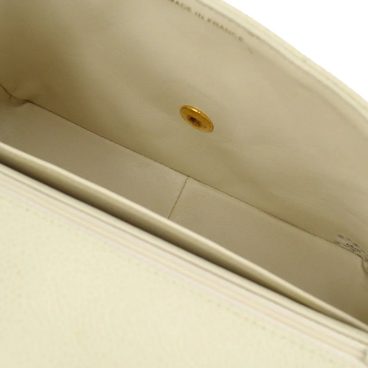 CHANEL * 1996-1997 Tall Diana Flap Medium Ivory Caviar - Image 7