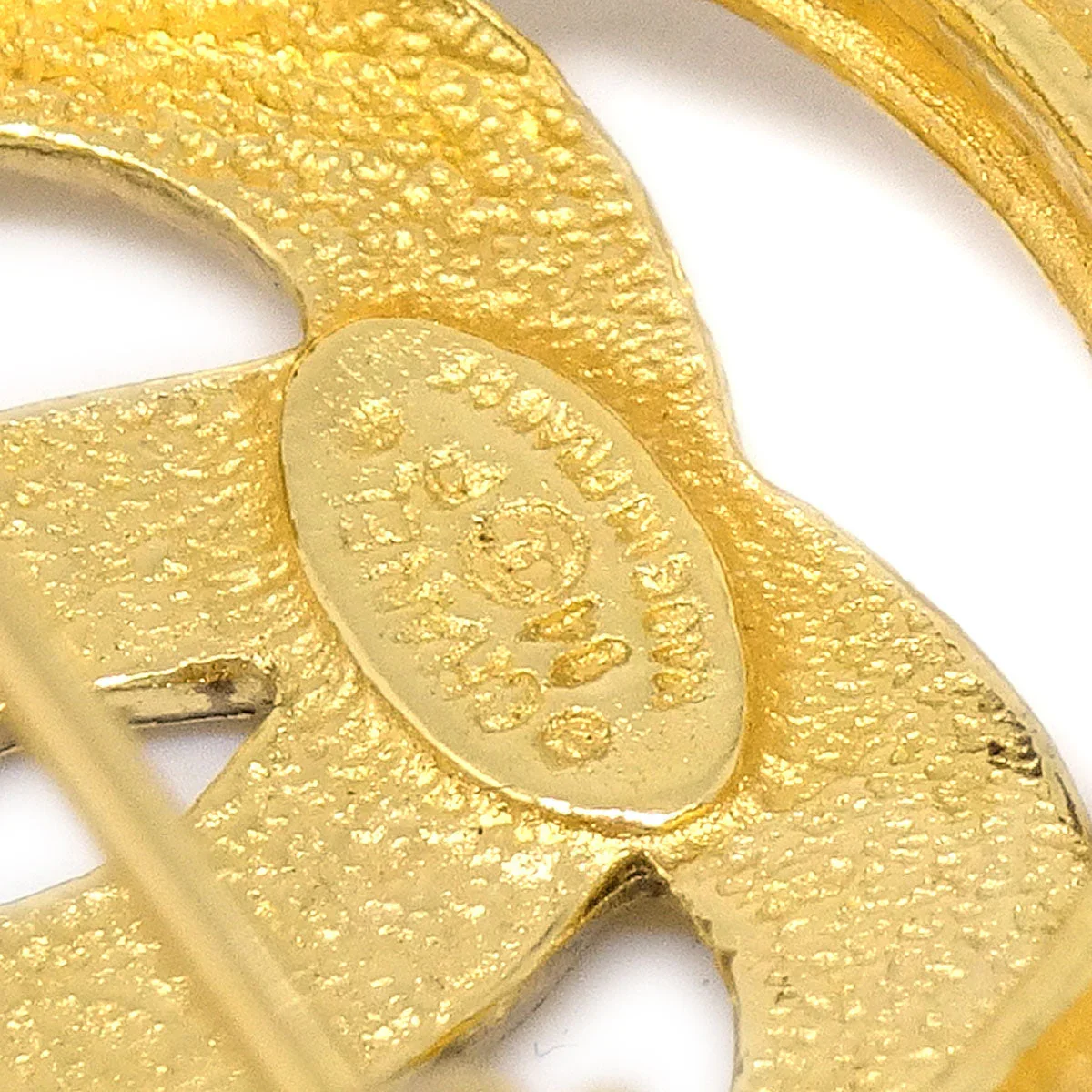 Chanel 1994 CC Spring Border Brooch Medium - Image 4