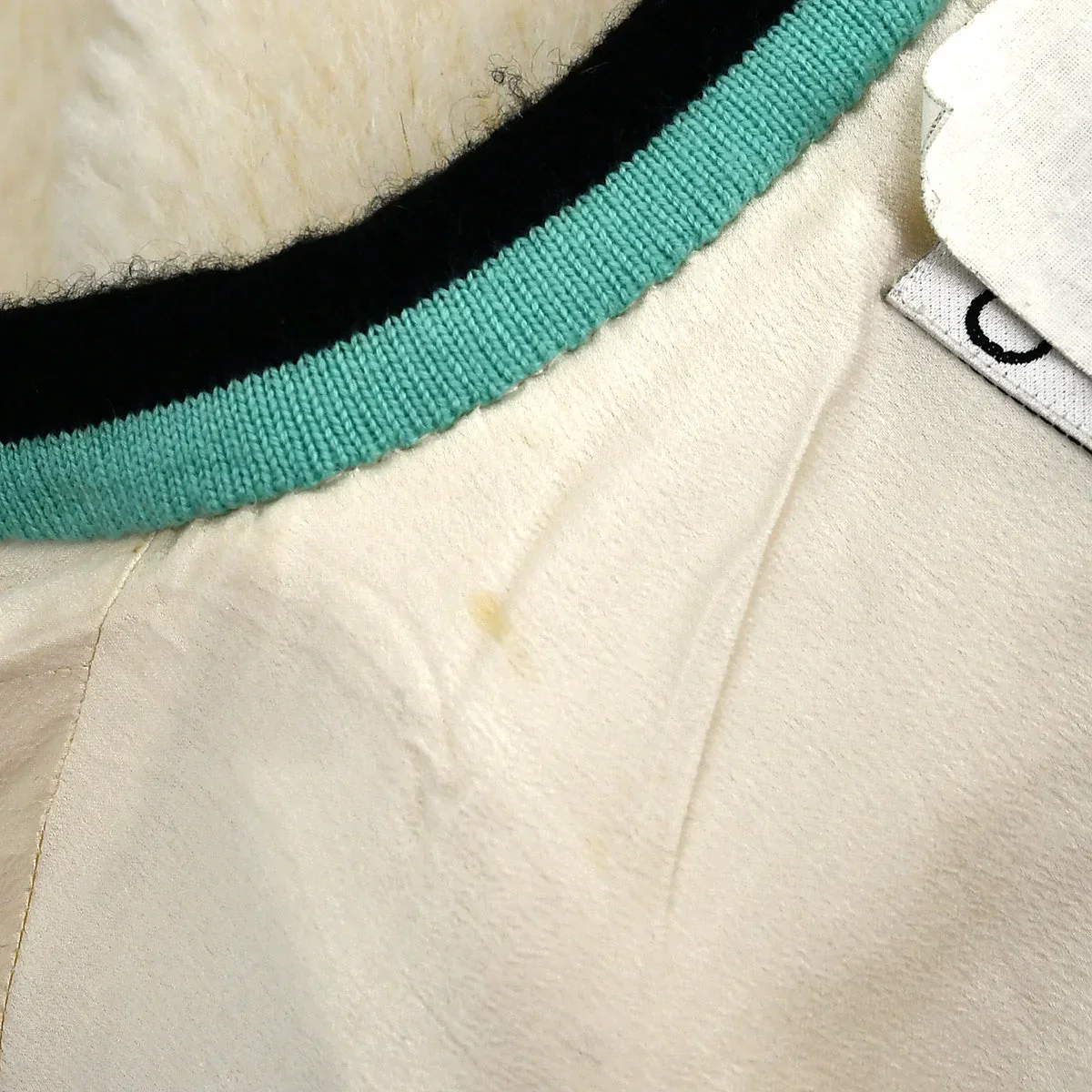 Chanel Fall 1994 logo applique collarless jacket #40 - Image 9