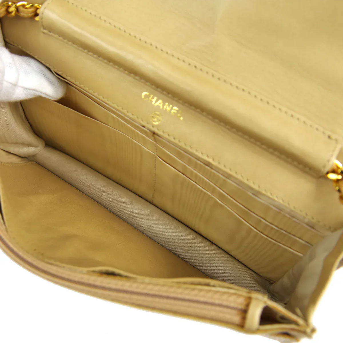 Chanel * 1994-1996 Timeless WOC Chain Wallet Beige Caviar - Image 8