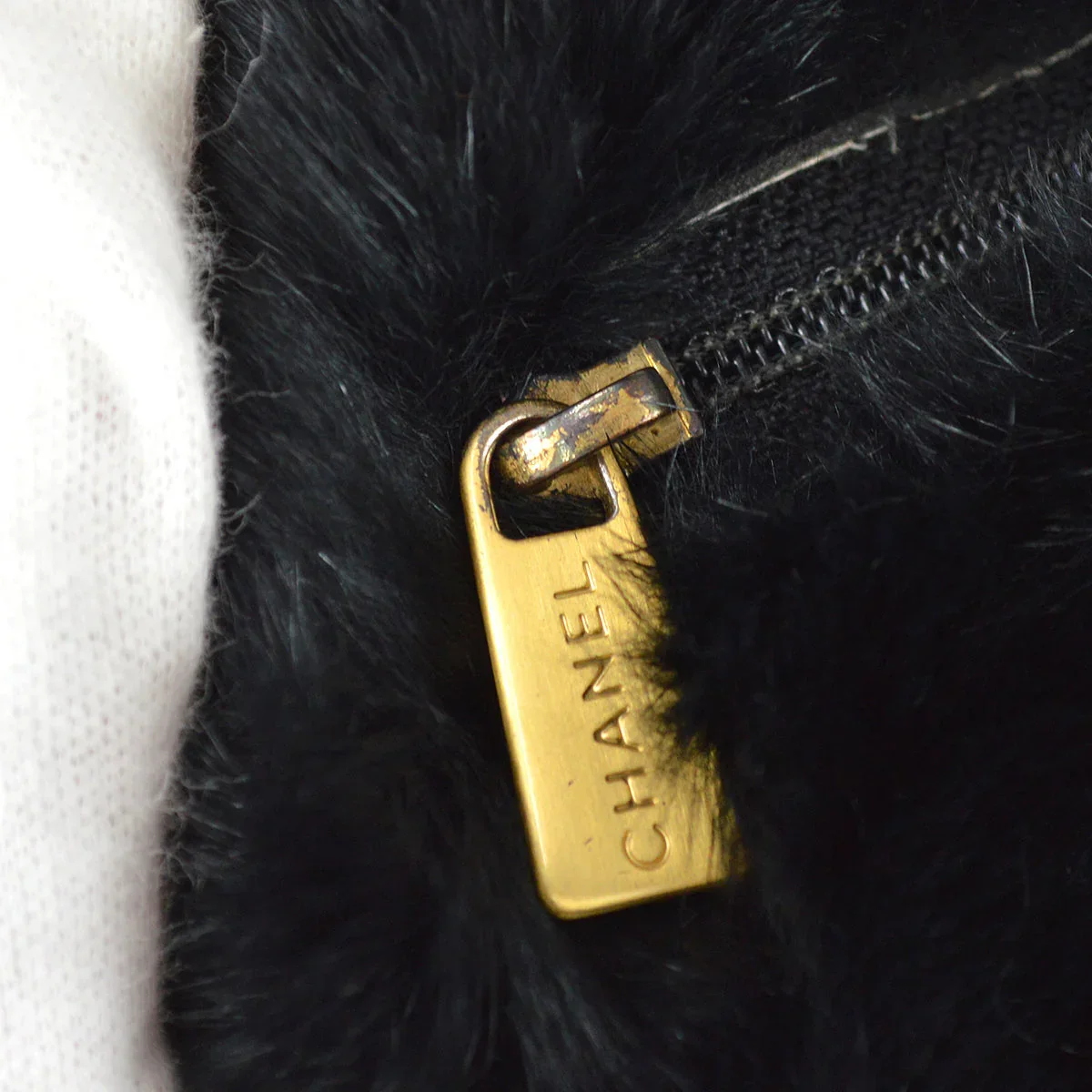 Chanel 2001 Fall CC Logo Muff Black Fur Satchel - Image 3