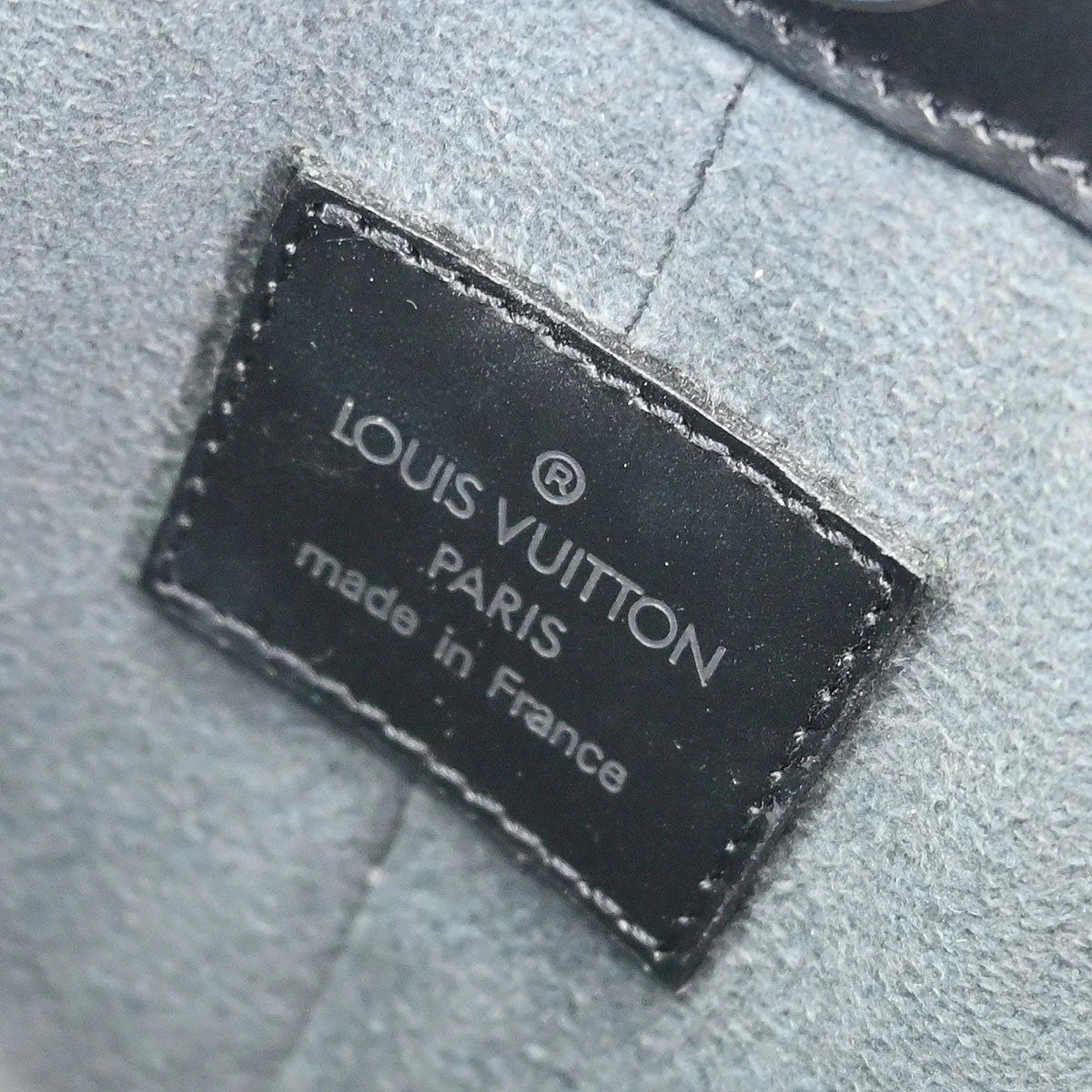 Louis Vuitton Black Epi Pochette Demi-lune Handbag M52622 - Image 6
