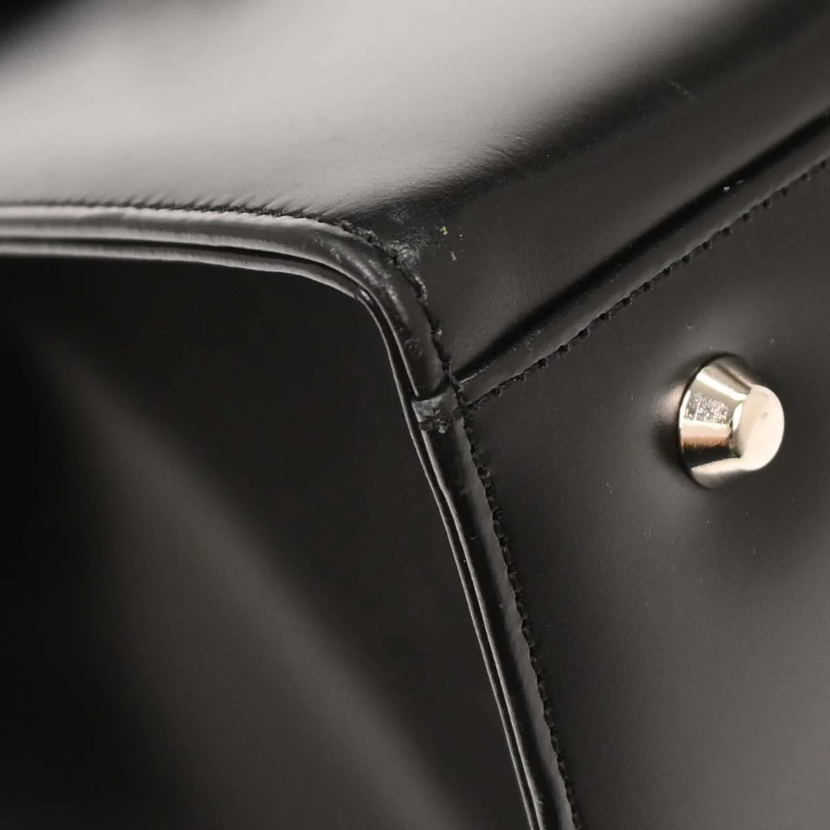 Burberry Black Leather Handbag - Image 4