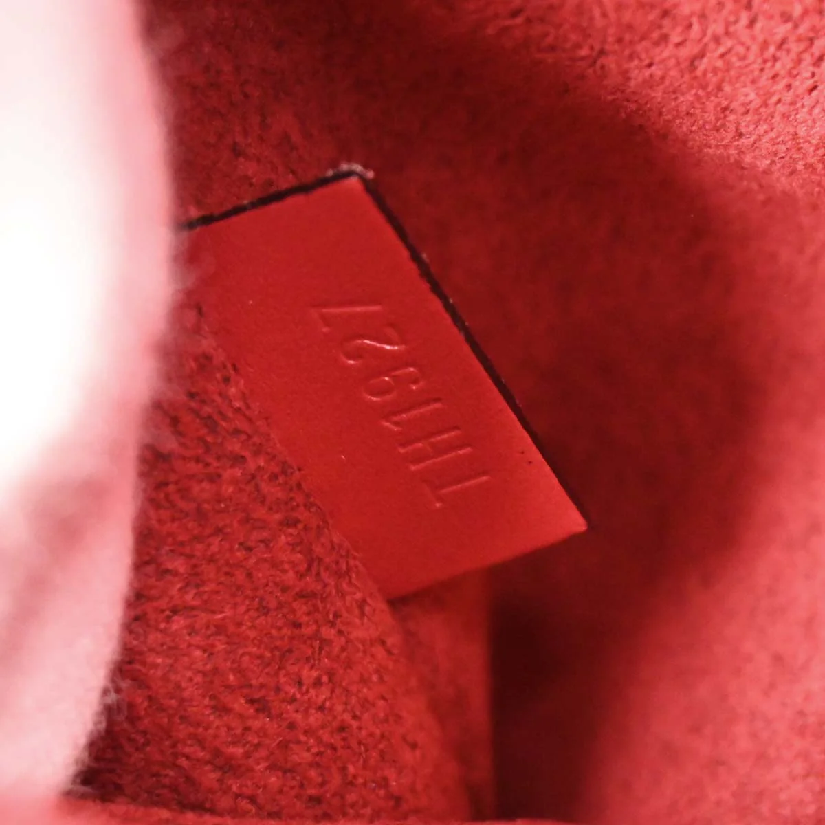 Louis Vuitton 1997 Red Epi Sablon Handbag M52047 - Image 10