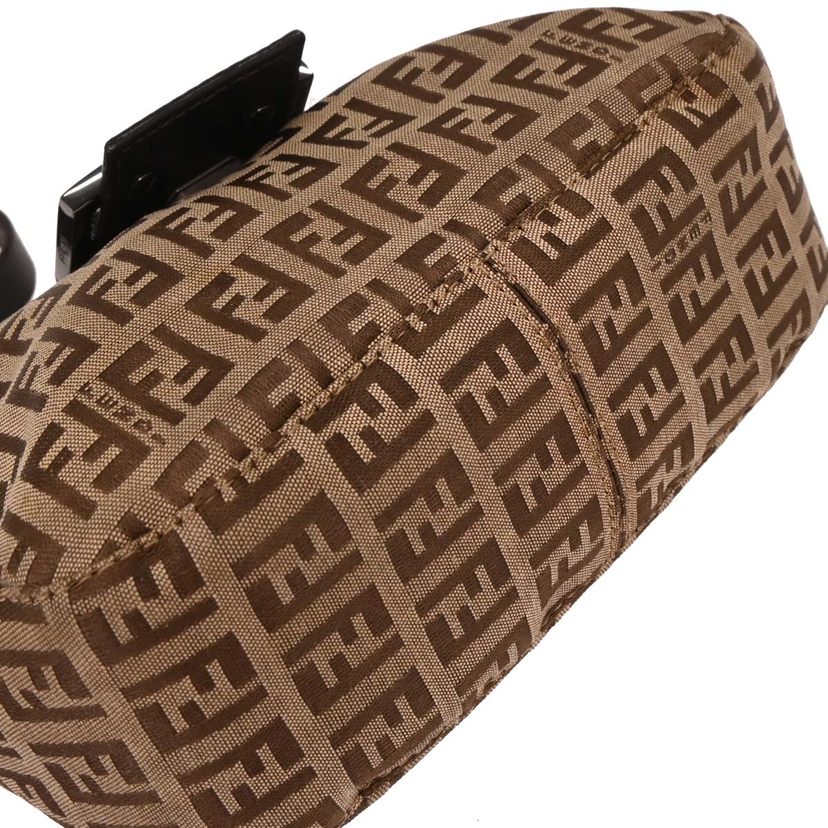 Fendi Beige Zucchino Handbag - Image 3
