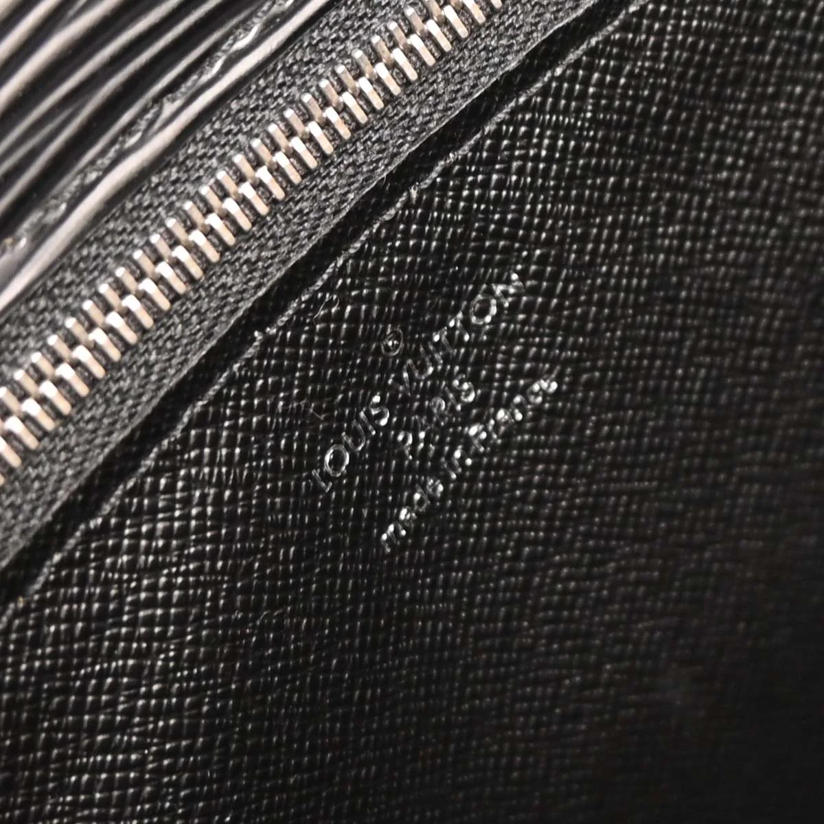 Louis Vuitton Black Epi Pochette Sellier Dragonne Clutch M52762 - Image 9