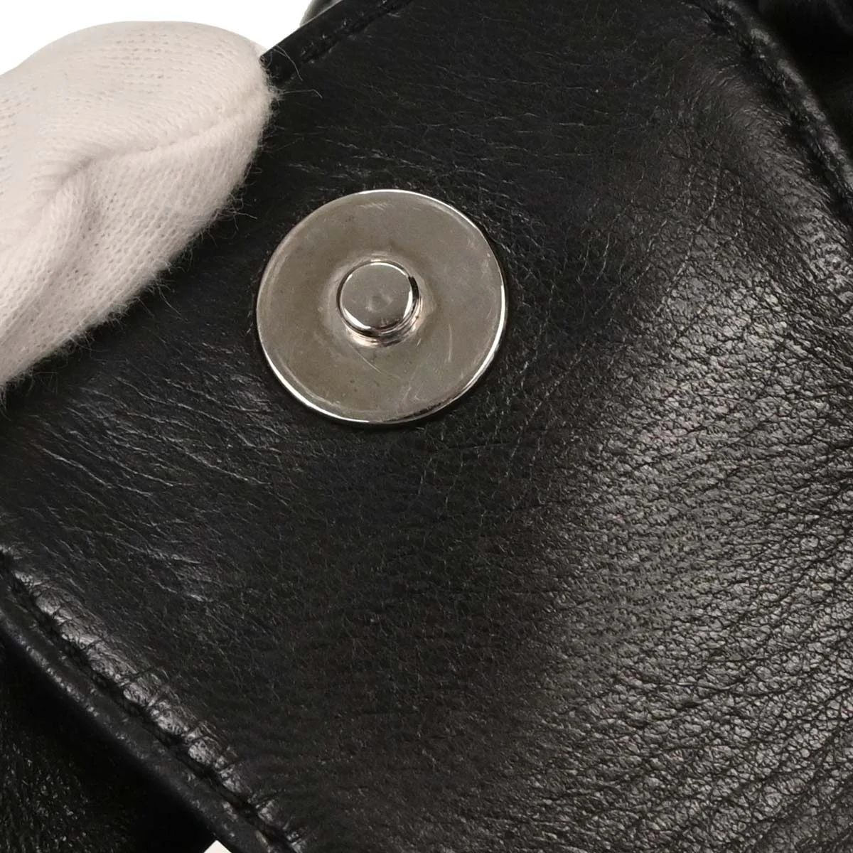 Chanel 2004-2005 Black Lambskin Luxury Chain Around Hobo Bag - Image 7