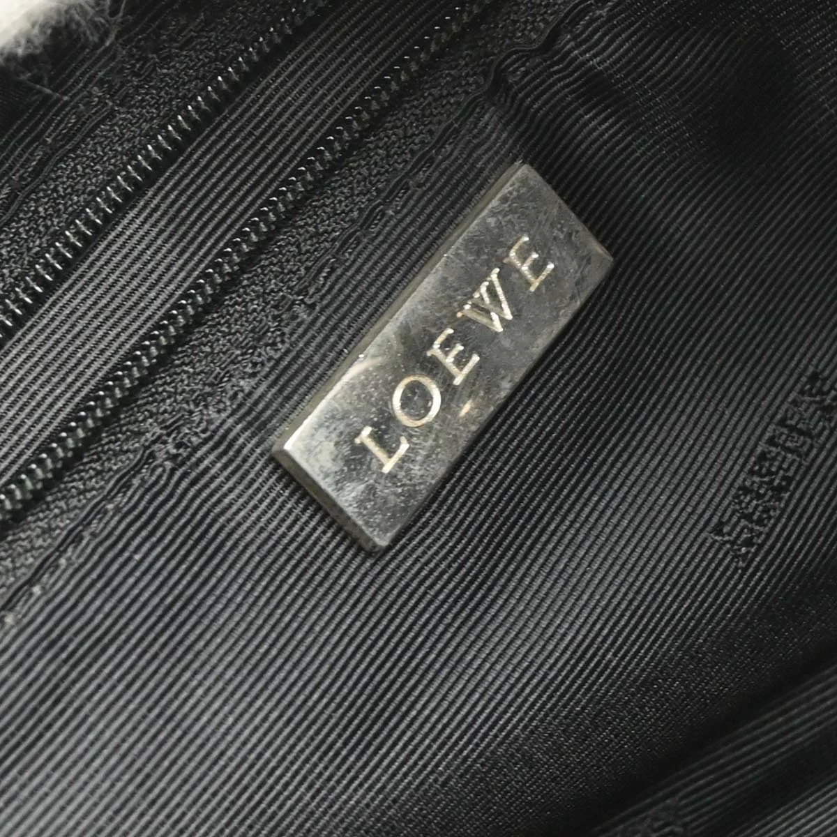 Loewe Black Leather Amazona 28 Handbag - Image 9