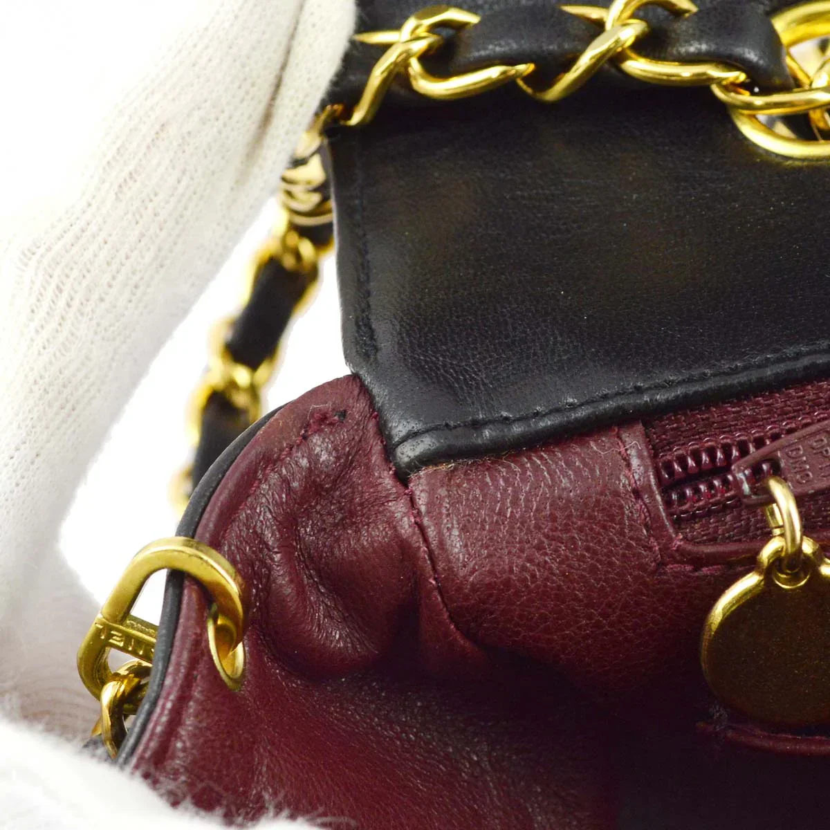 Chanel 1991-1994 Black Lambskin Small Diana Shoulder Bag - Image 8