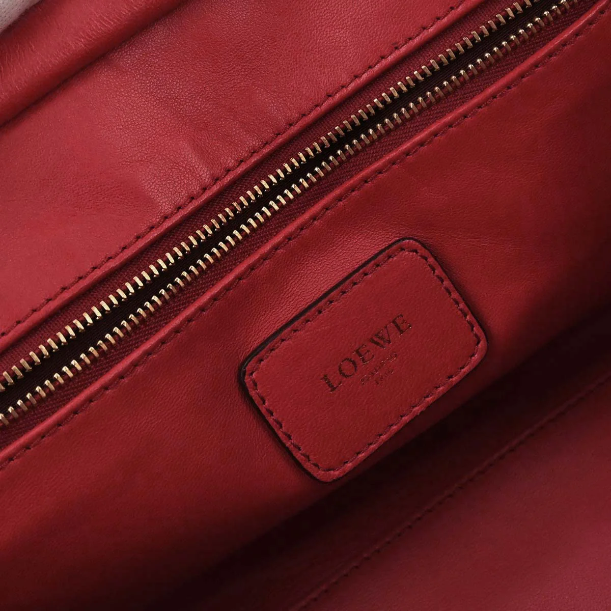 Loewe Red Amazona 28 Handbag - Image 10