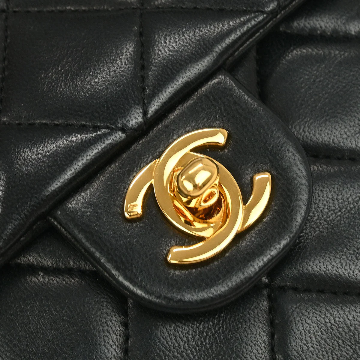 Chanel 1989-1991 Black Lambskin Classic Square Flap Shoulder Bag - Image 4