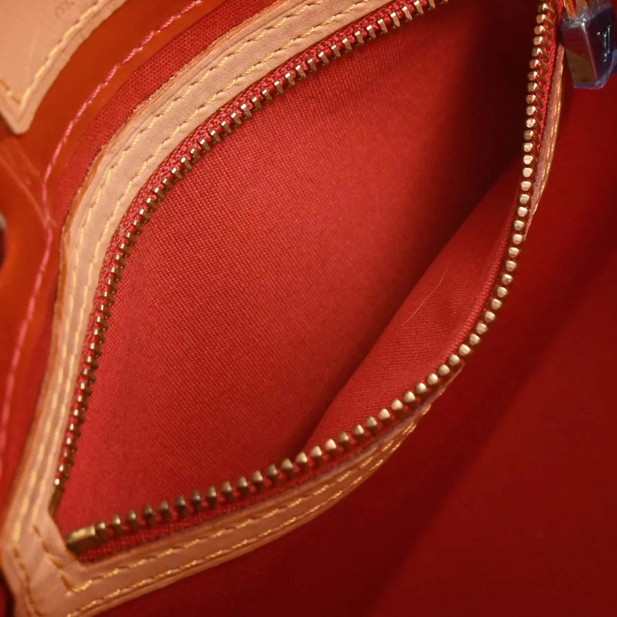 Louis Vuitton 2001 Red Vernis Reade PM Tote Handbag M91088 - Image 8