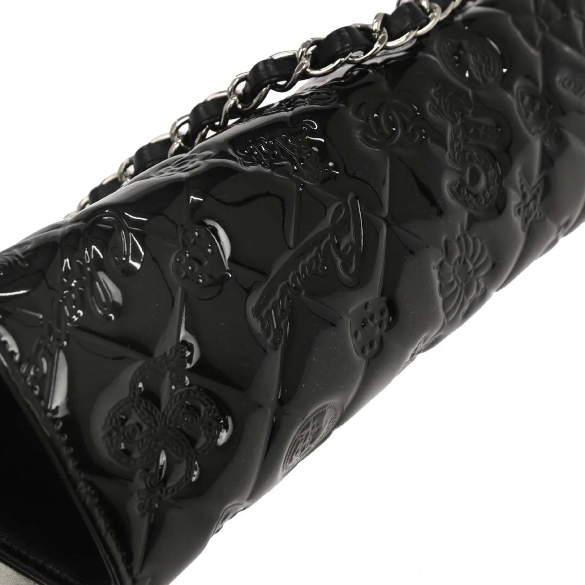 Chanel 2009-2010 Black Patent Leather Icon Chain Handbag - Image 4