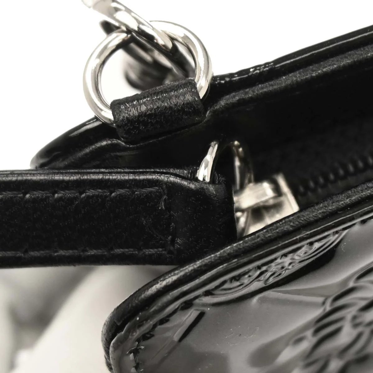 Chanel 2009-2010 Black Patent Leather Icon Chain Handbag - Image 7
