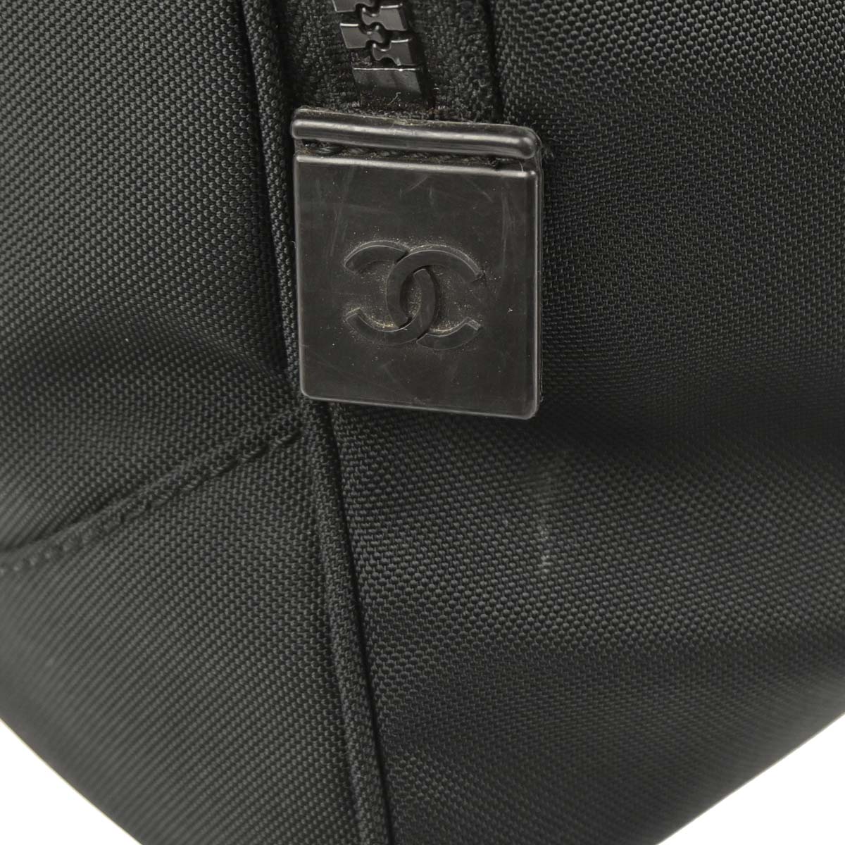 Chanel 2001-2003 Black Nylon Sport Line Duffle Gym Handbag - Image 3
