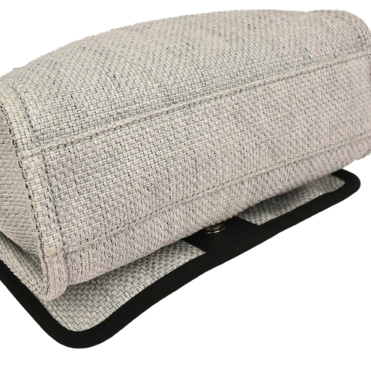 Chanel 2015-2016 Gray Nylon Canvas Deauville Shoulder Bag - Image 3