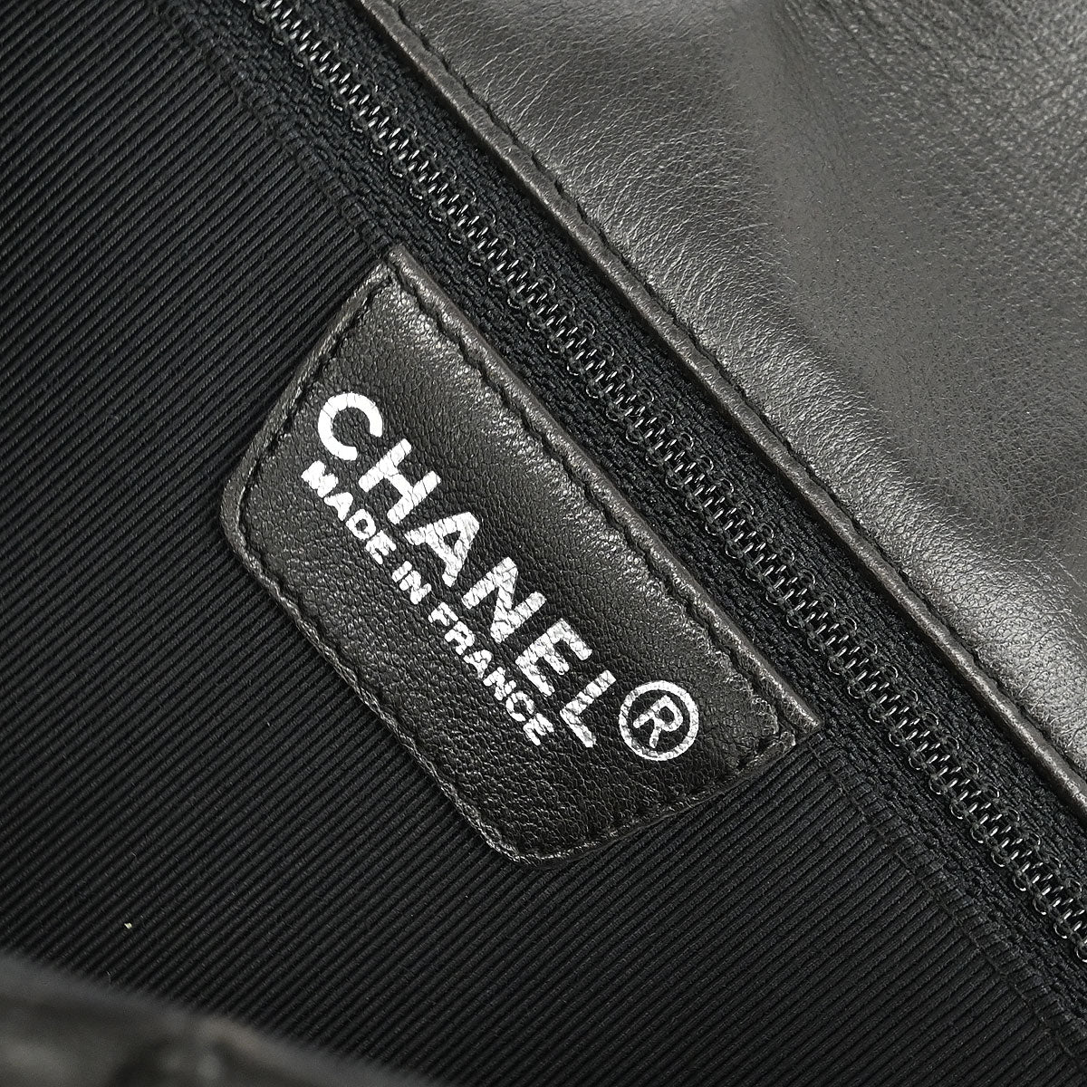 Chanel 1997-1999 Black Calfskin Choco Bar Mademoiselle Lock Handbag - Image 8