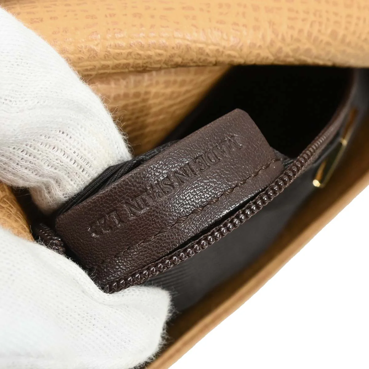 Loewe Beige Leather Shoulder Bag - Image 10