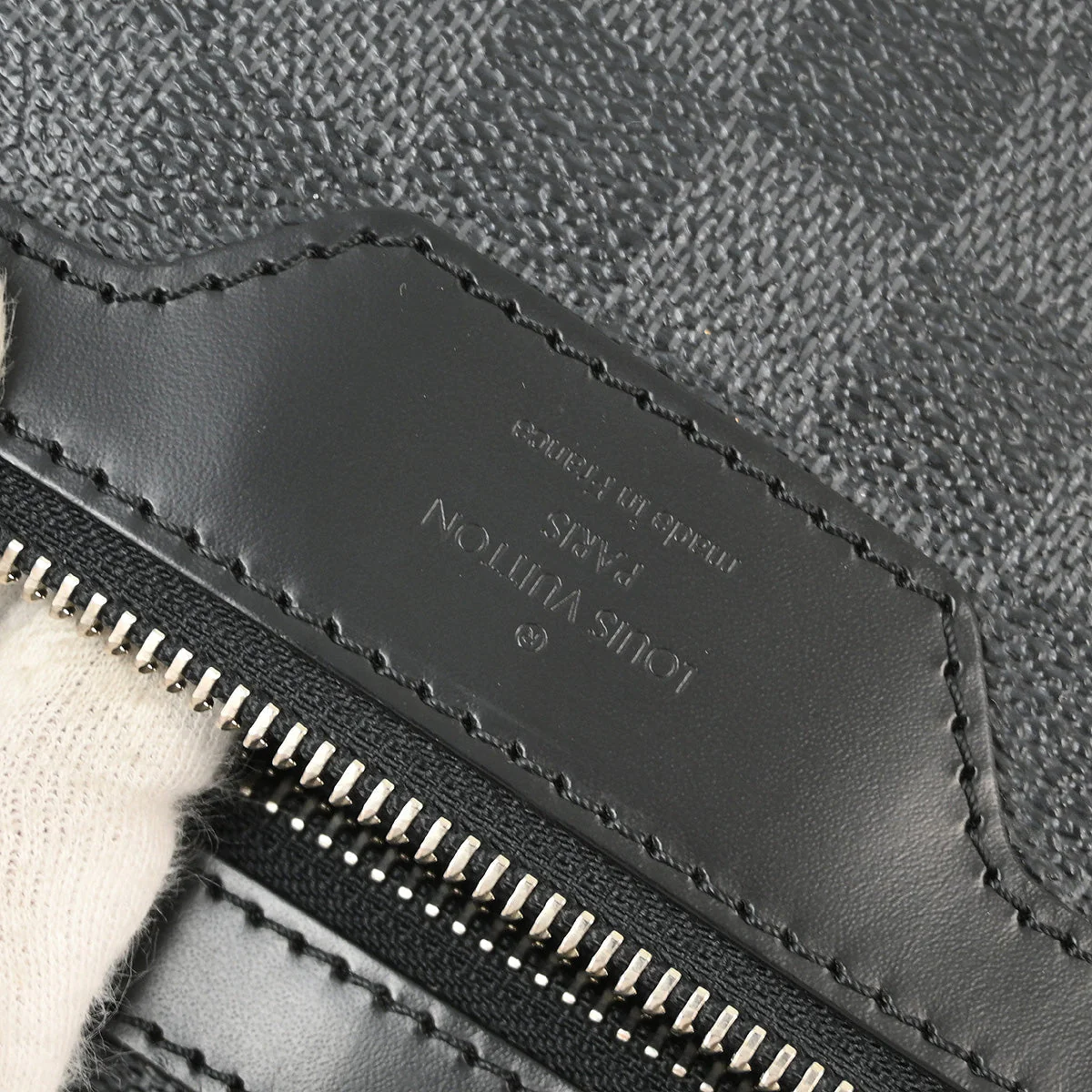 Louis Vuitton 2012 Damier Graphite Mick MM Shoulder Bag N41106 - Image 7