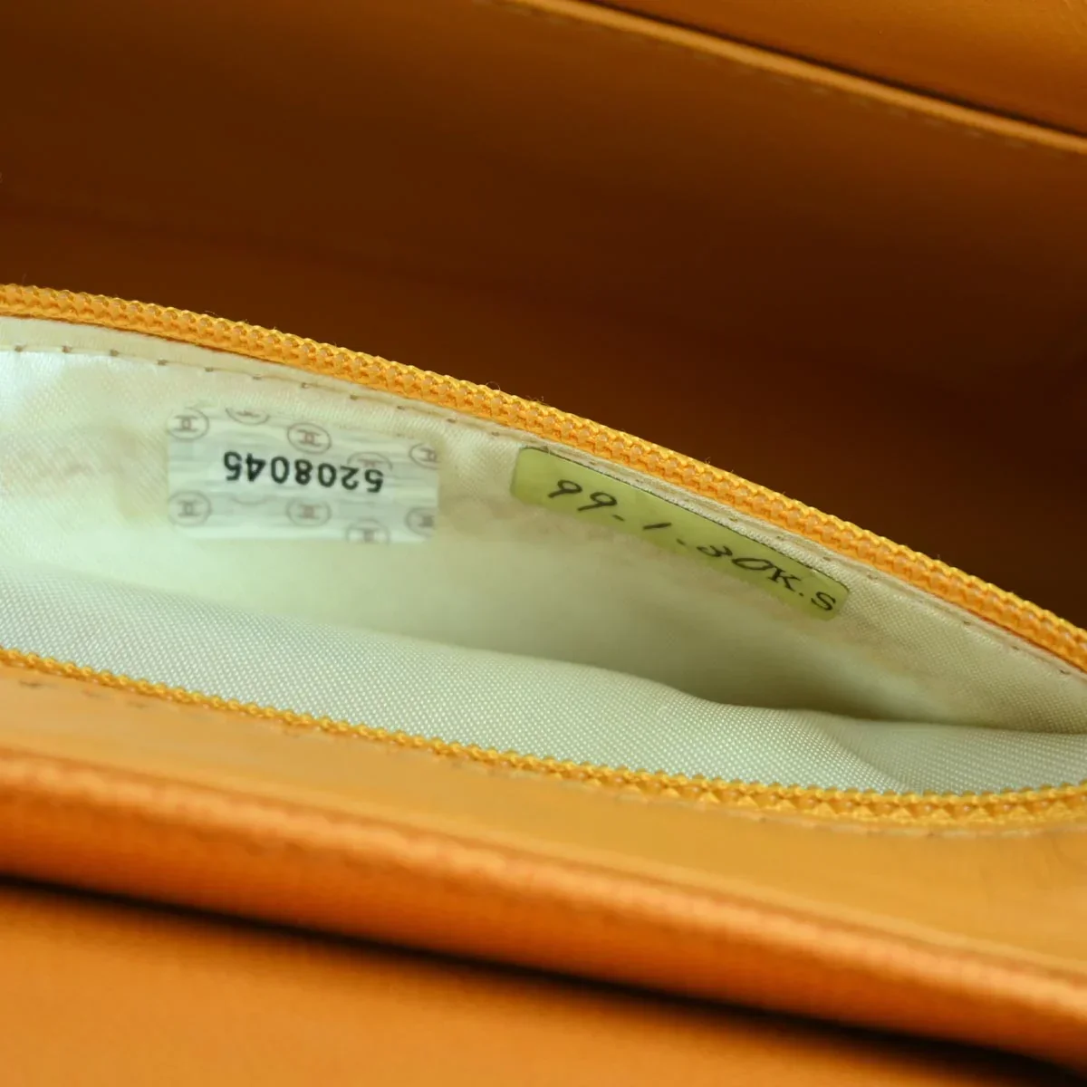 Chanel * 1997-1999 Orange Caviar Handbag - Image 10