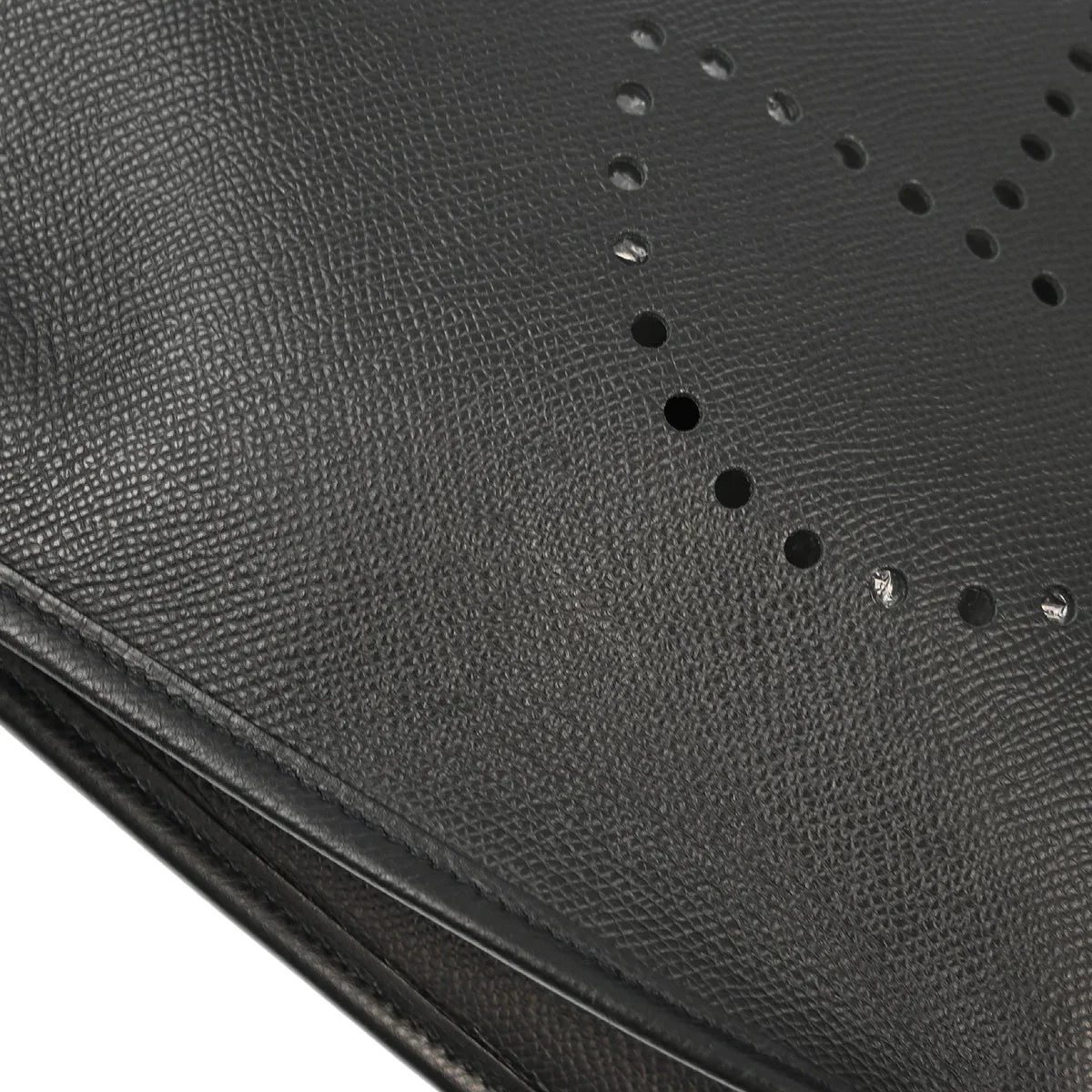 Hermes 2007 Black Epsom Evelyne II PM 29 Shoulder Bag - Image 4