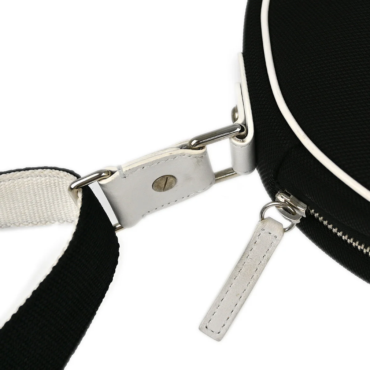 Chanel 2016-2017 Airline Round Shoulder Bag - Image 4