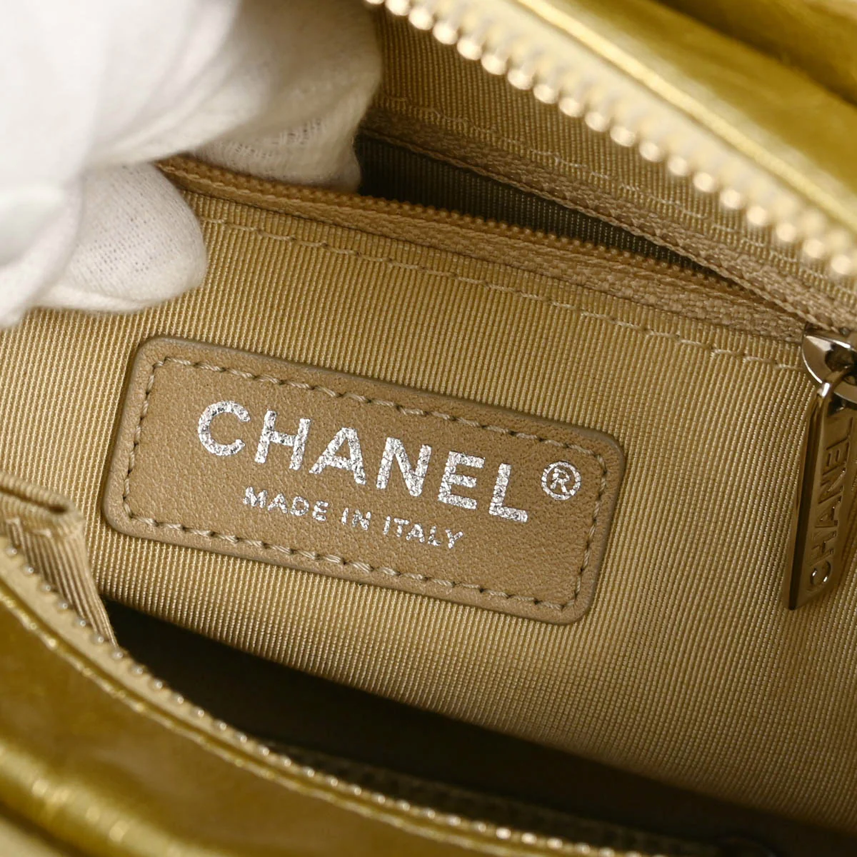 Chanel 2019 Gold Calfskin Small Gabrielle Shoulder Bag - Image 10
