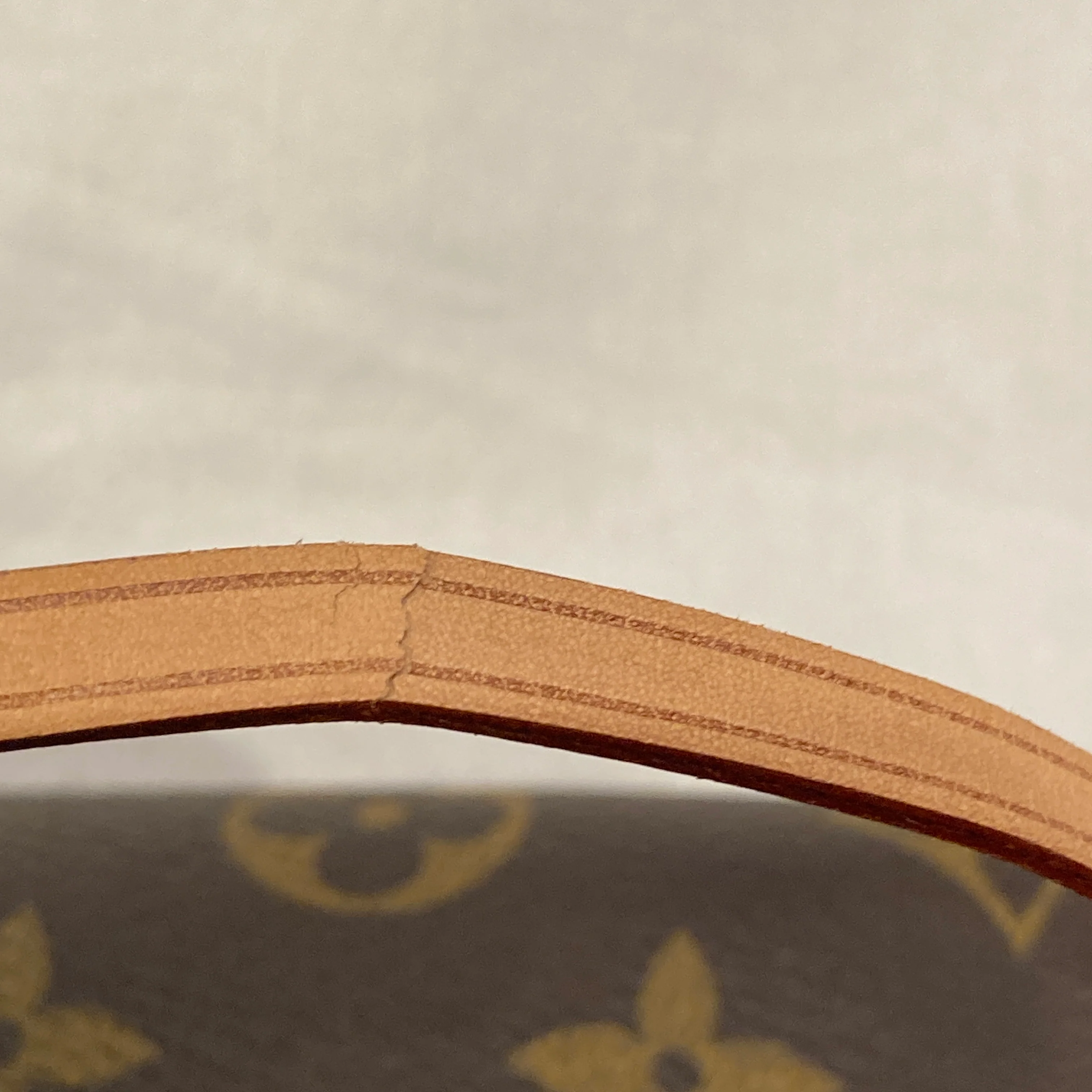 Louis Vuitton Monogram Papillon Attached Pouch Bag - Image 9